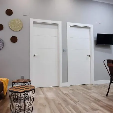 Cruces Hospital Metro Apartment